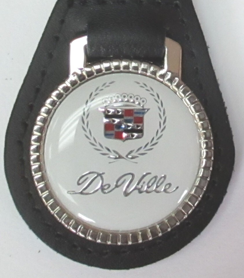 ●DEUCE White 32E1 Cadillac Coupe de Ville Classic Chrome C/D Keys