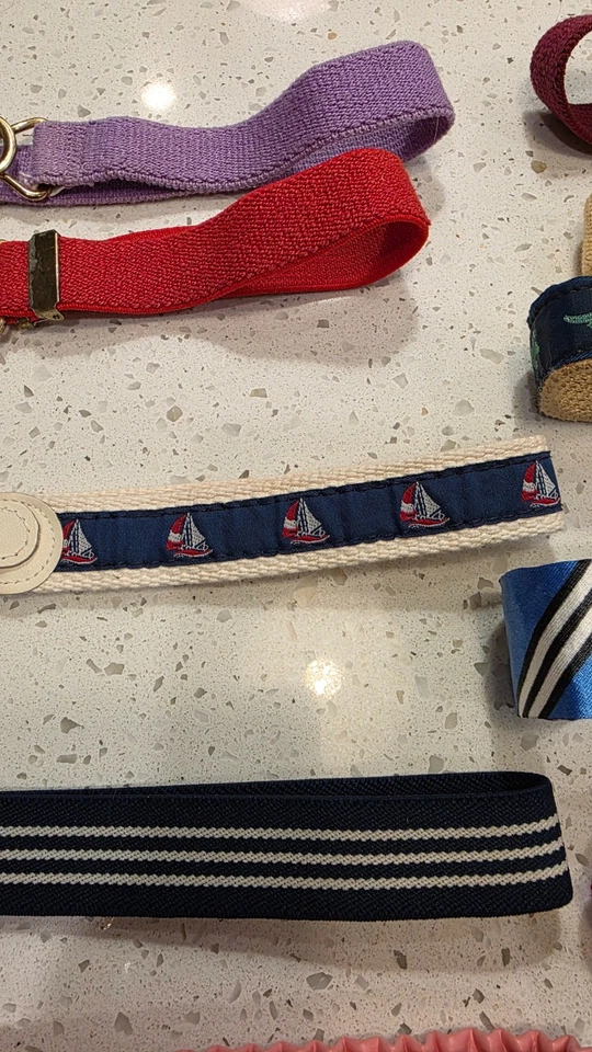 16 Cinturones Vintage Años 80 90 Trenzados Elásticos Elásticos Algunos Ajustables PEQUEÑOS/MEDIANOS Foto 3 de 4