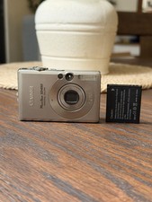 Canon PowerShot Digital ELPH SD450 5.0MP Digital Camera - Silver TESTED WORKS