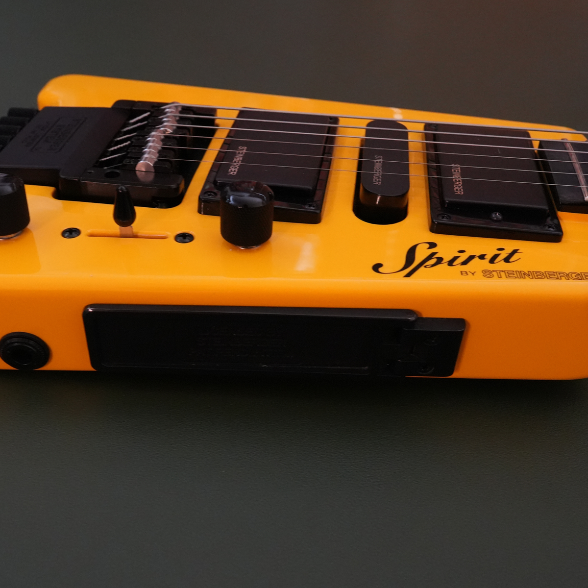 STEINBERGER Spirit GT-PRO Deluxe Hot Rod Yellow Headless HB-SC-HB