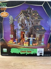 2006 Lemax Spooky Town Pumpkin Hollow CREEPY BARN Lighted Halloween Building1