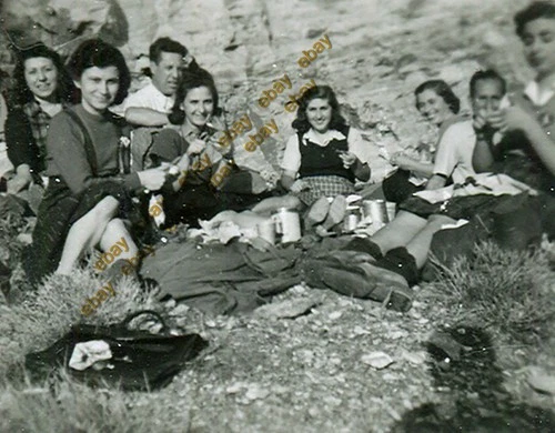 #54682 KIFISIA (Kokkinaras) Greece 1943 (German Occup.). Excursionists. Photo