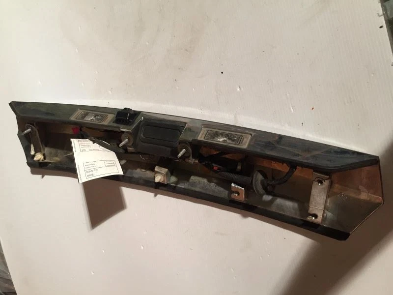 CÁMARA DE VISIÓN TRASERA 10-13 GMC SOPORTES DE TERRENO EN PUERTA LEVADIZA, PROBADA Foto 2 de 4