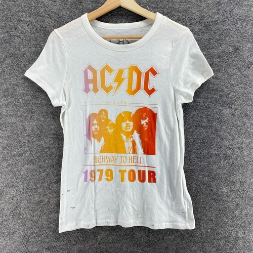 New Chaser T-Shirt Women M Medium White Music Band Print Short Sleeve Casual