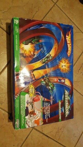 hot wheels acceleracers track