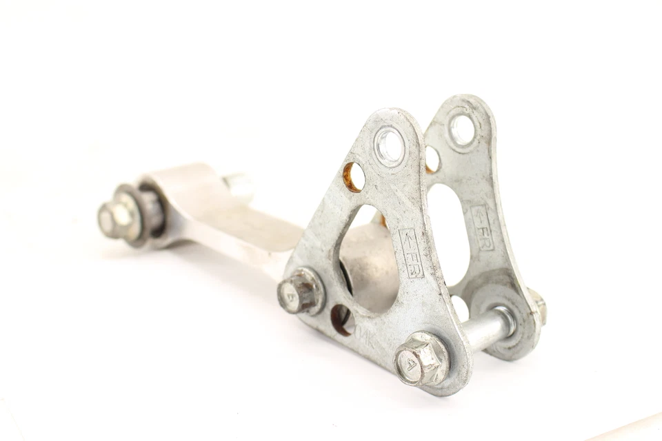 Suzuki GSXS1000F 2019 OEM Dogbone trasero enlace amortiguador Foto 3 de 4