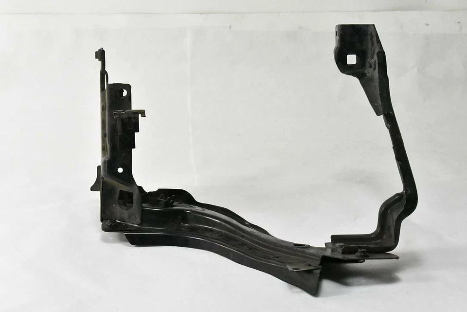 2003 MERCEDES BENZ E320 SUPORTE SUPERIOR DO RADIADOR LATERAL ESQUERDO - Imagem 3 de 4