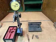 Fowler 52-585-010 Magnetic Dial Indicator Base W/2 Dial Indicators