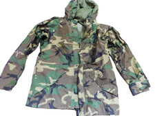 US ARMY WOODLAND COLD WEATHER PARKA SIZE MEDIUM - REGULAR