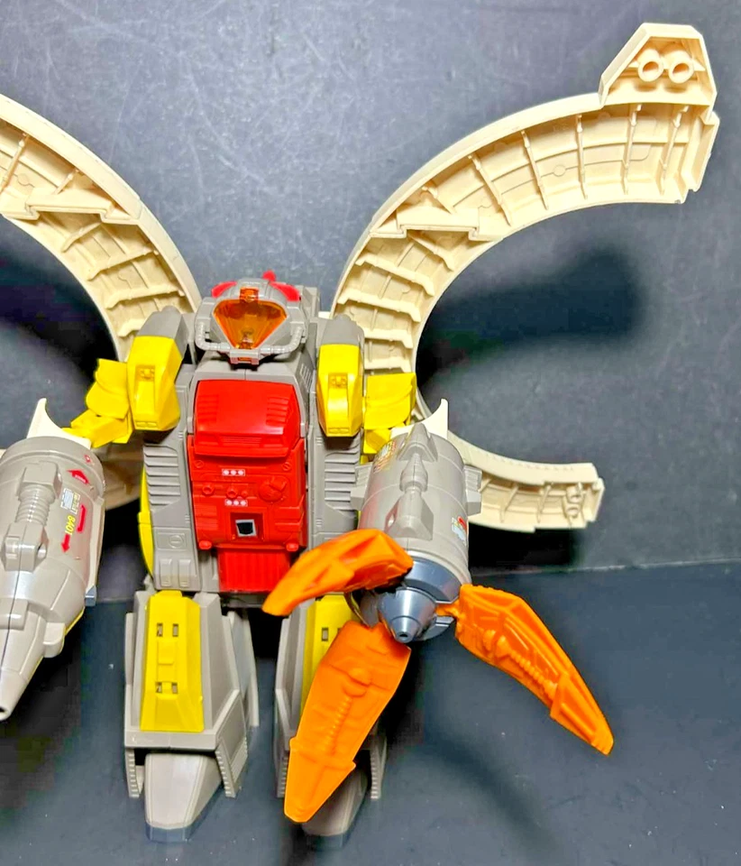 G1 Transformers vintage original OMEGA SUPREME 100% complete Works - Image 3 of 4