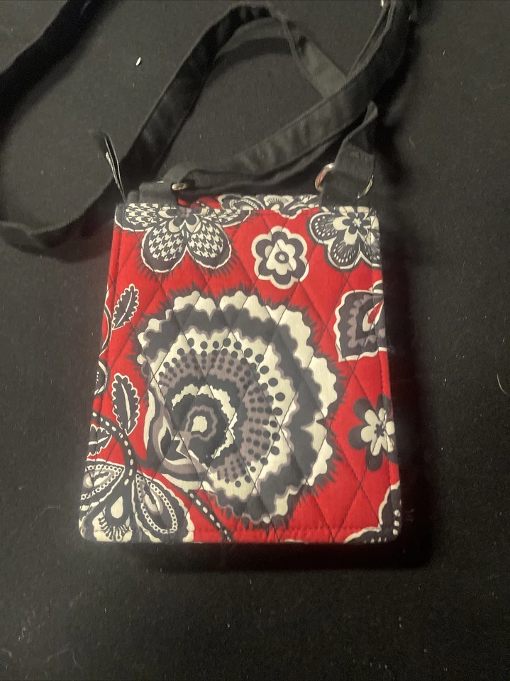 Bolsa tiracolo Bella Taylor vermelha preta floral paisley alça ajustável - Imagem 3 de 4