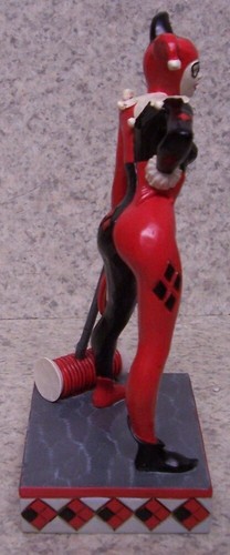 Figurine D C Comics Harley Quinn Dr Harleen Frances Quinzel NEW with gift box - Picture 2 of 5