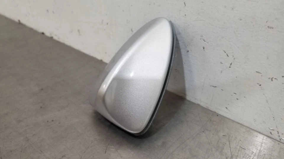 10 2010 宝马 135I ANTENNA 银色 — 第 4/4 张图片