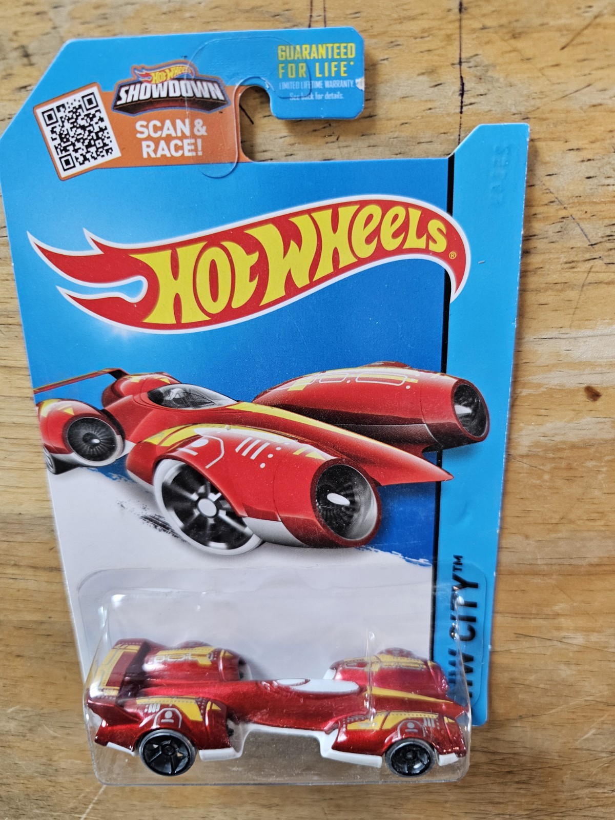 Hot Wheels 4WARD SPEED, Red And White; 2015 HW Space Team Series 42/150