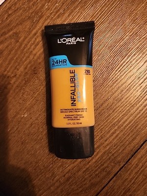 L Oreal Paris Infallible Pro-Glow Foundation 210 Classic Tan