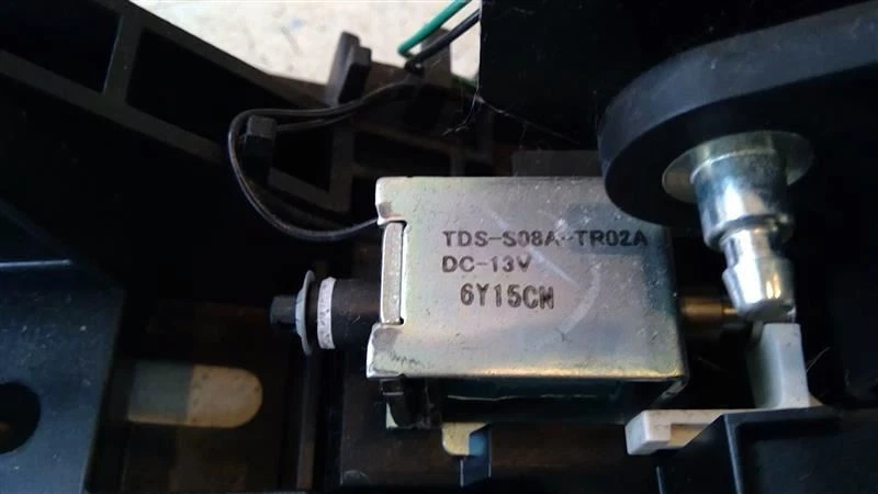 2013 13 Lincoln MKX AT Transmission Shifter with Knob and Leather Boot 82000 - Image 2 of 4