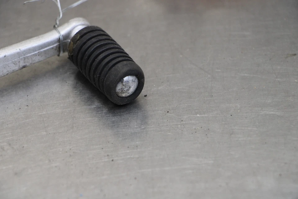 08-16 PEDAL DE ENLACE DE CAMBIO YAMAHA YZF R6 2C0-18115-00-00 Foto 2 de 4