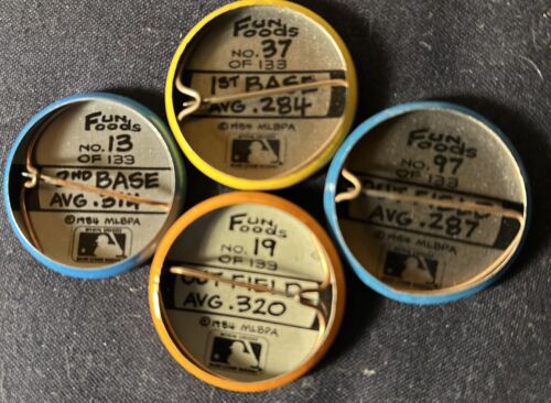 1984 Fun Foods Baseball Buttons Partial 45Button-Pin Set Sandberg, Murray, Fisk - Picture 5 of 5