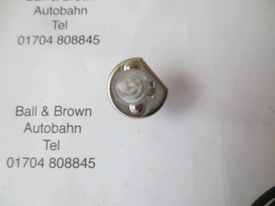 Genuine GM H1 Halogen Bulbs 12v 55w Part No 93190463 - Image 2 of 4