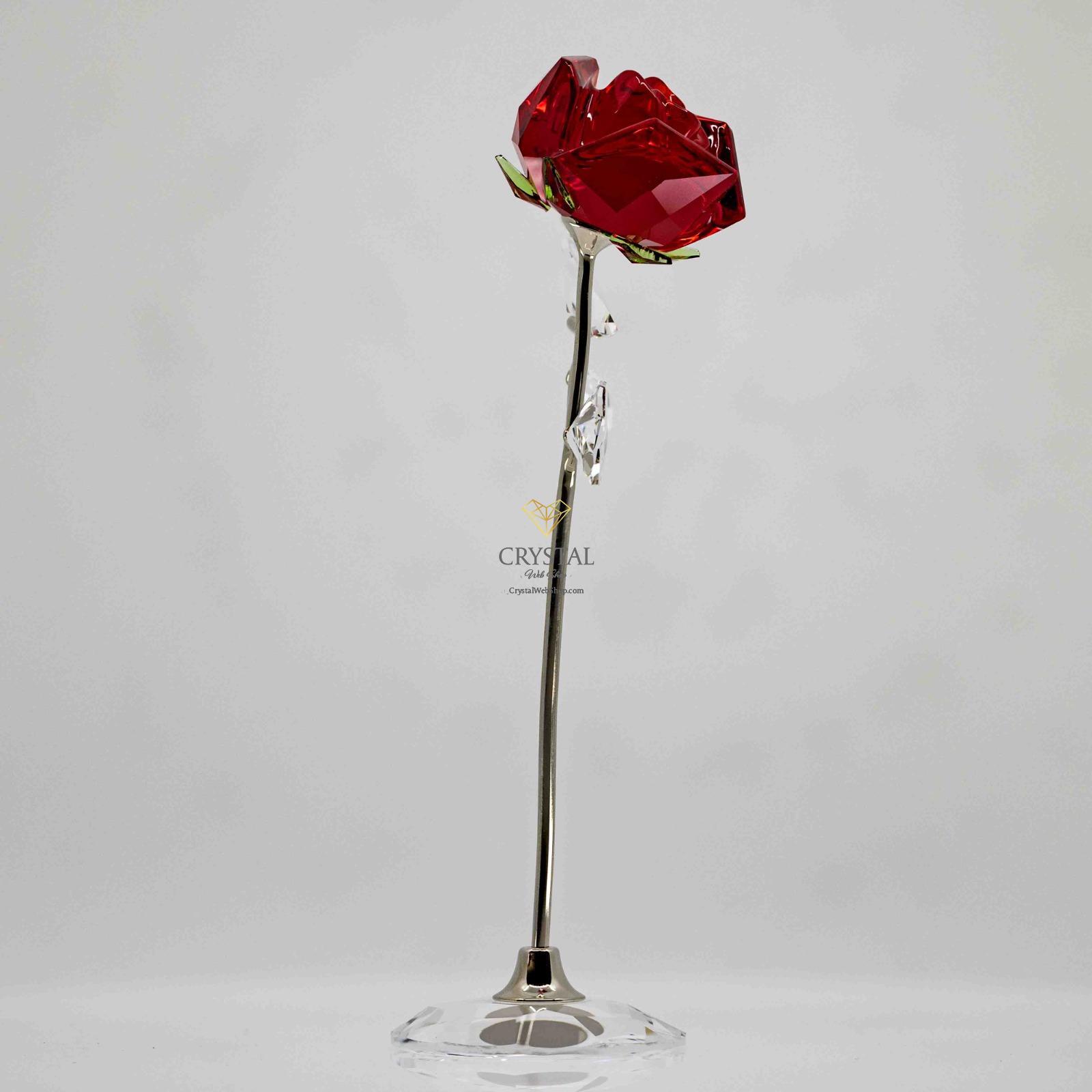 Swarovski Figurine 5490756 Red Rose Blumenträume 5in Product for sale
