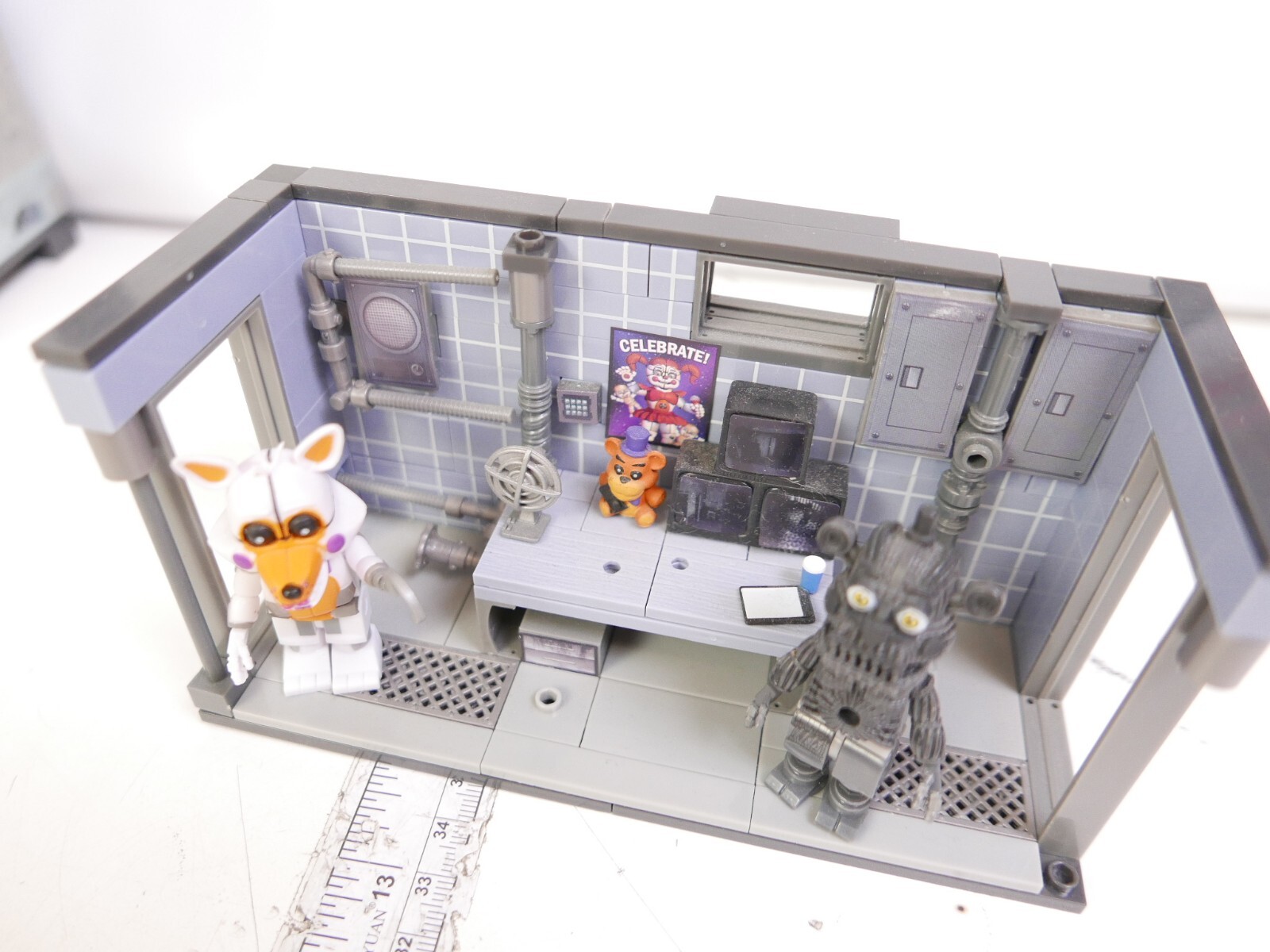 McFarlane FNAF Five Nights at Freddy's PRIVATE ROOM w/ LOLBIT Construction  #1385