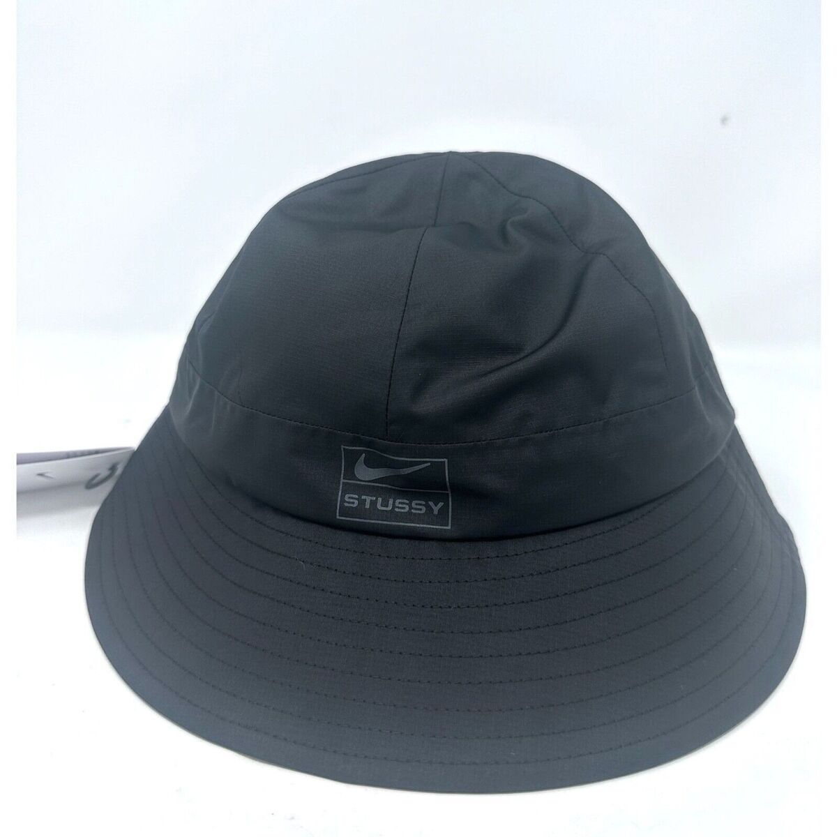 Nike S/M x STUSSY Storm-FIT Bucket Hat Black Reflective Nike S/M x STUSSY Storm-FIT Bucket Hat Black Reflective