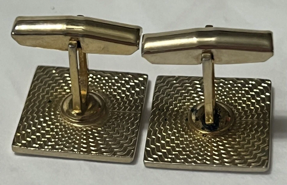 VINTAGE PIONEER GOLD TONE W/WHITE ENAMEL CUFFLINKS BOATING SAILING SQUARE TOGGLE - Image 4 of 4