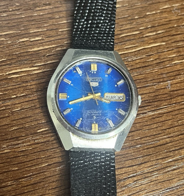 Seiko 6319-8050   Automatic  - Blue Dial   21 Jewels   Day/Date   Vintage