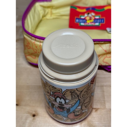 Vintage Aladdin Disney Mickey Mouse Treasure Isle Pirate Lunch Box with Bottle - Picture 9 of 11