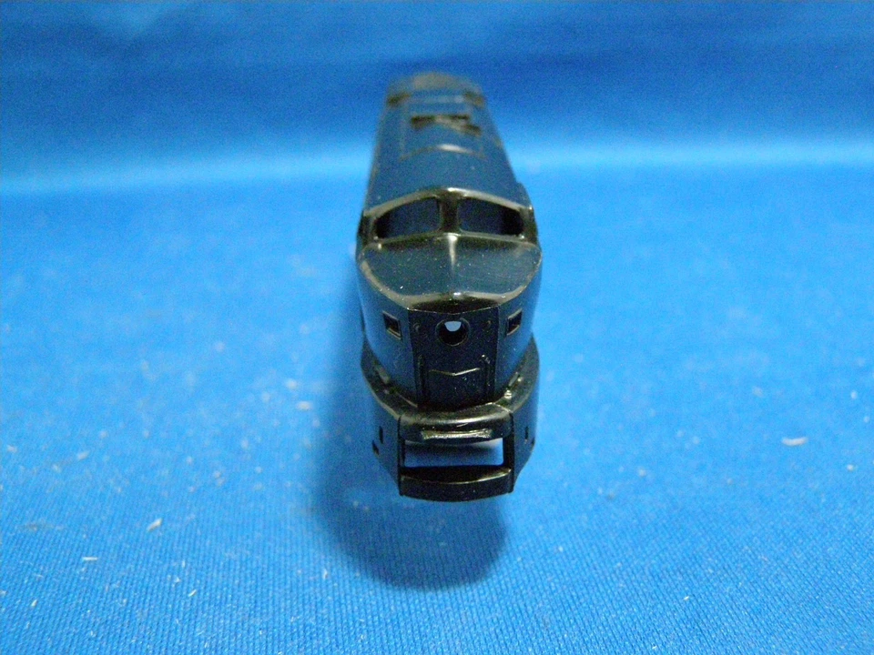 N Scale V Line Baldwin Sharknose Shell 2 available rm - Image 3 of 4