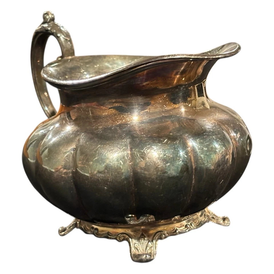 Crema de melón Oneida Community plateada Sheffield repro con patas Foto 2 de 4