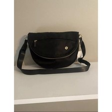 LULULEMON All Night Festival Crossbody Bag 5L NWT Black/Gold Brand New With Tags