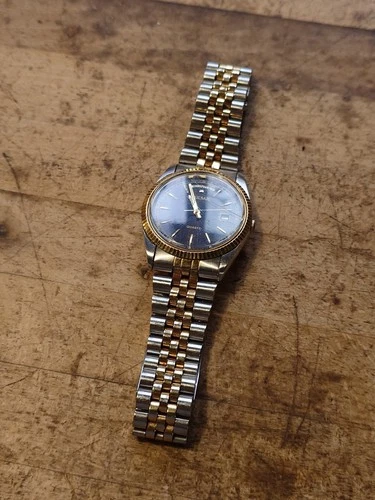 Pulsar (Seiko) Silver Gold Day/Date v544-8A00 Vintage Men Watch