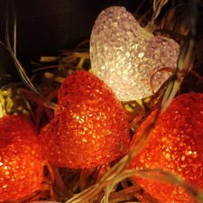 Heart String Lights Powered with 10 LED Red & Pink Heart Lights.