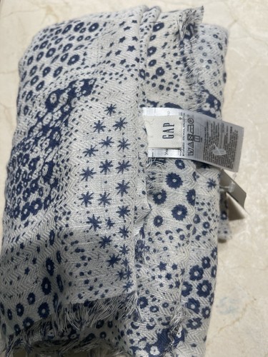 Sciarpa scialle blu e bianco Gap cotone/lana prezzo consigliato 49€ nuova con etichetta - Foto 9 di 9