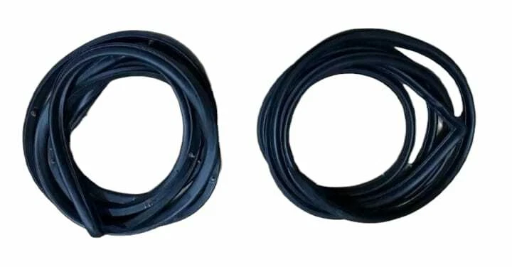 Se adapta a DAIHATSU FEROZA ROCKY SPORTRAK FOURTRAK PUERTA DELANTERA BANDAS METEOROLÓGICAS DERECHA IZQUIERDA Foto 2 de 4