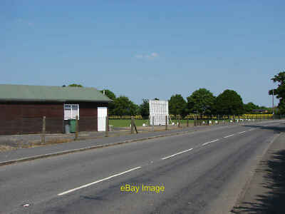 Foto 12x8 Braywood Cricketplatz Fifield Der Pavillon und Sichtschirm f c2013
