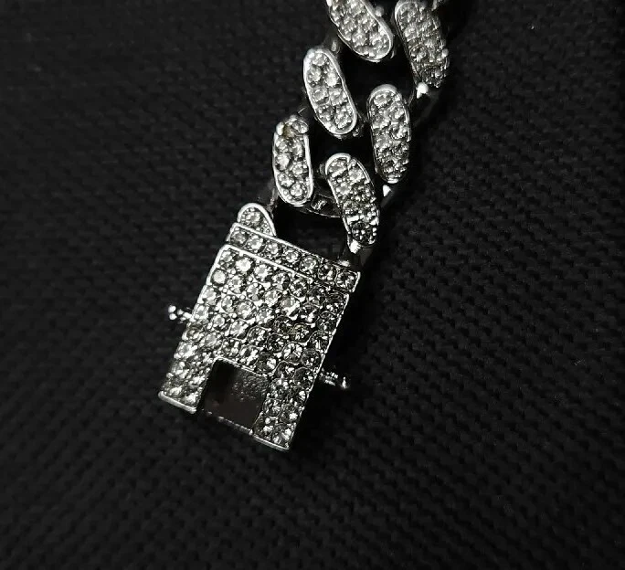 Mens Iced Silver Plated Alloy/zircon Miami Cuban Link Bracelet L:7.8" W:.5" - Image 4 of 4