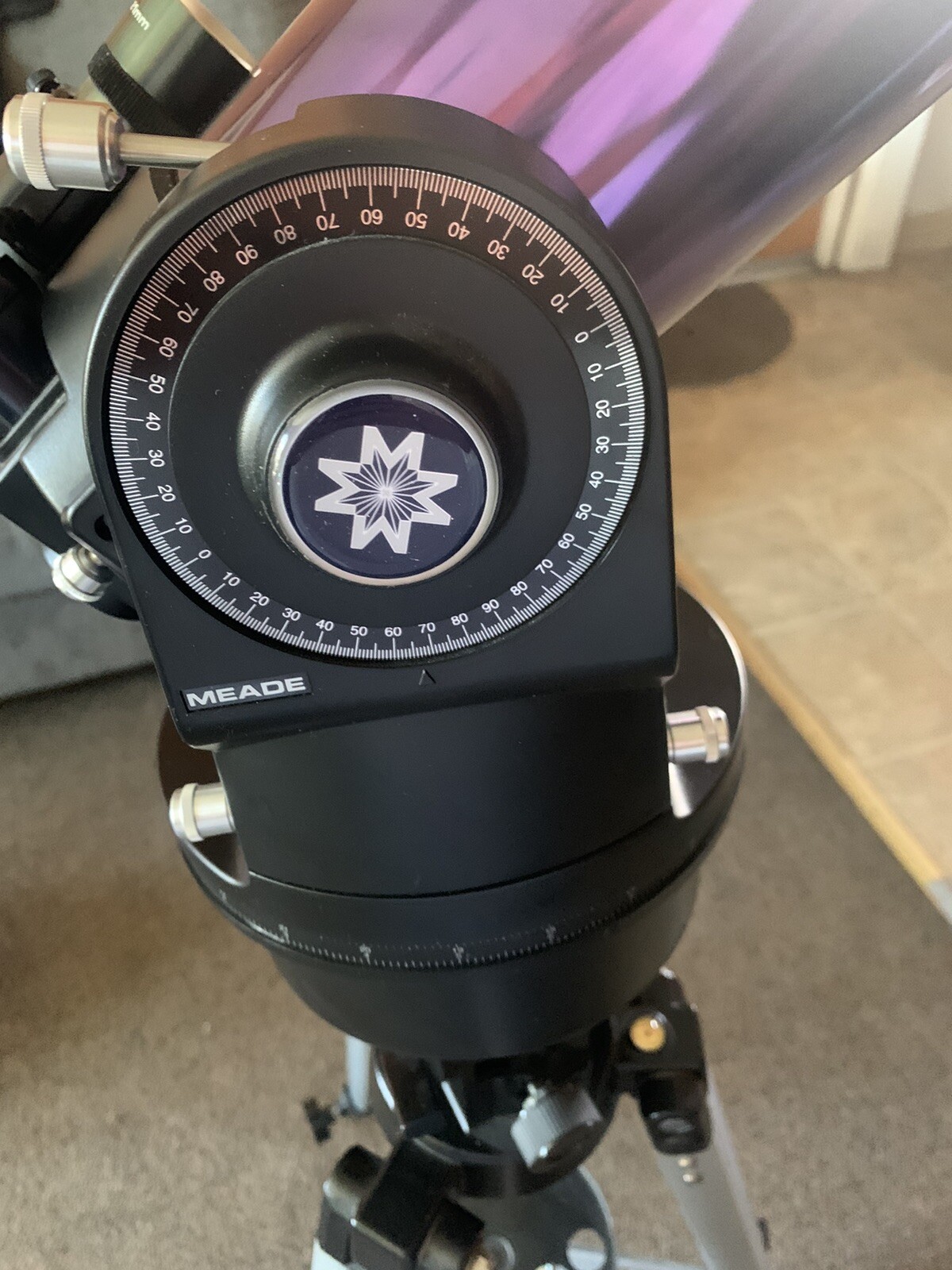 Meade ETX90 MaksutovCassegrain Telescope W/ Tripod & 2 Eye Piece No