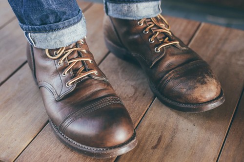 leather boot cleaner conditioner