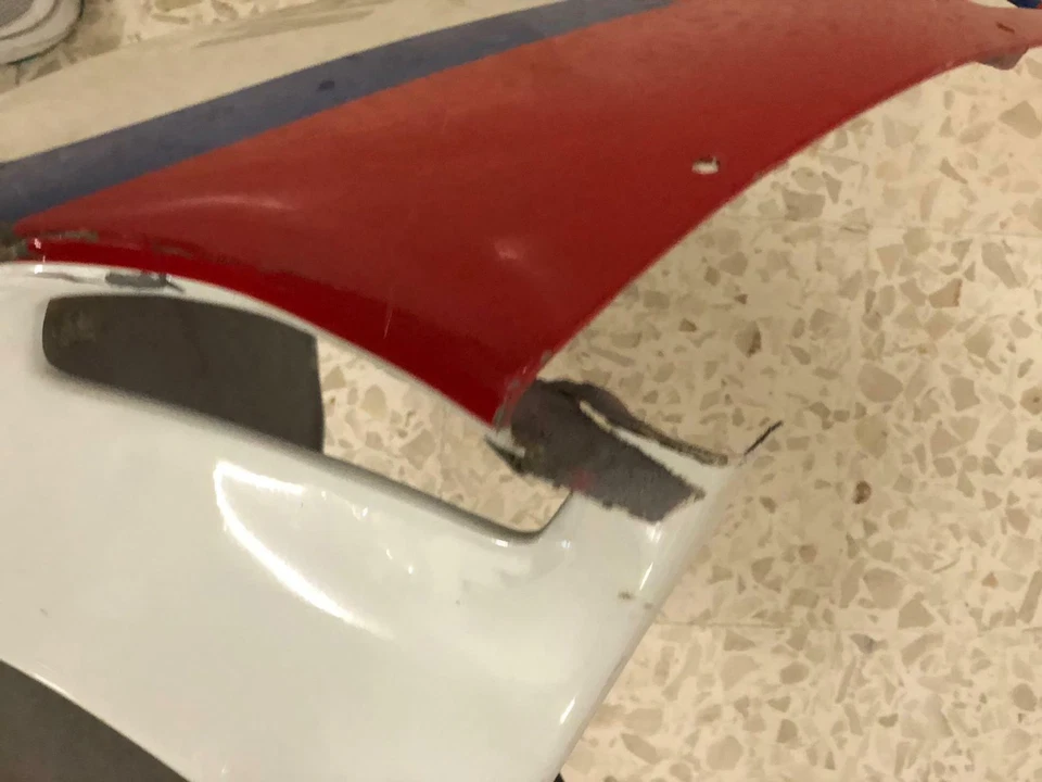 Vasca inferiore Yamaha FZR 750 R OW01 da riverniciare- bottom fairing Foto 4 de 4