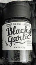 🌿Trader Joe's Ground Fermented Black Garlic, 1.02 oz  Expires 4/26 Brand New 🧄