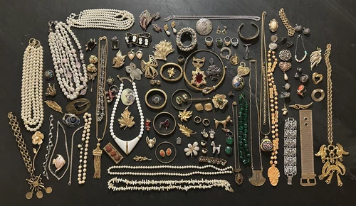 VTG Huge 5.10 lbs Costume Jewelry Lot Trifari Monet Coro Napier +