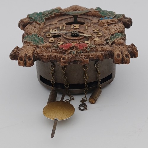 1934 VINTAGE AUGUST KEEBLER BLUEBIRD BABY BIRDS PENDULETTE CLOCK. WORKS! No Key - Picture 4 of 8