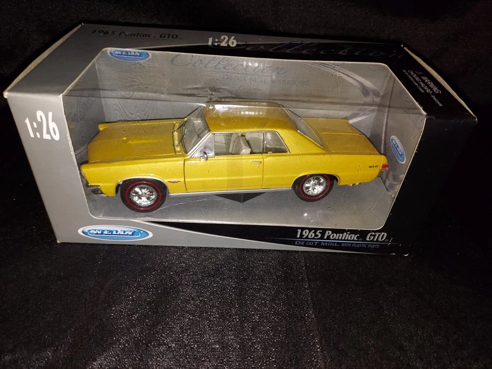 WELLY Vintage 1965  (Rare Yellow) Pontiac GTO 1:26 Scale  Diecast NIB - Image 4 of 4
