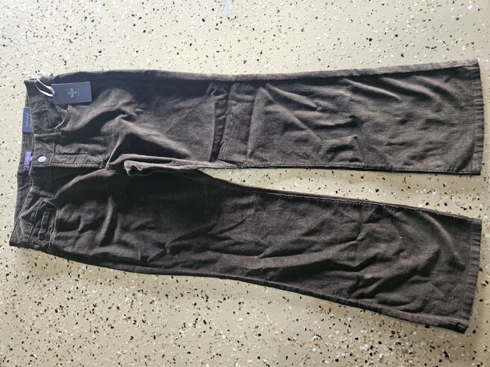 NUEVO CON ETIQUETAS NYDJ Pantalones de Pana Mujer Marrón Bootcut TALLA 10P Perfecto para usar en otoño. Foto 2 de 4