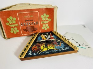 Vintage children's Soviet era Russian lap harp / Gusli / zither in original box
