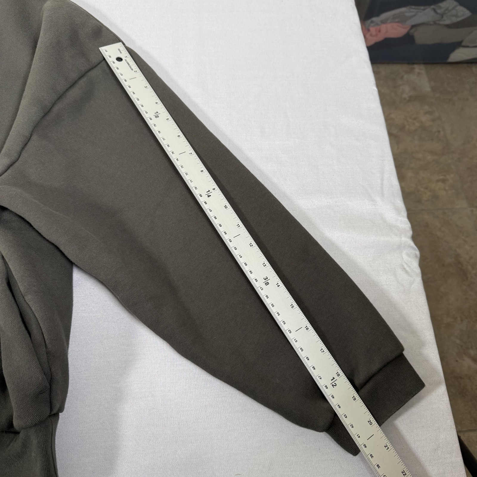 Essentials Sweatshirt Mens Small Gray Fear Of God Crew Neck Pullover Sweater