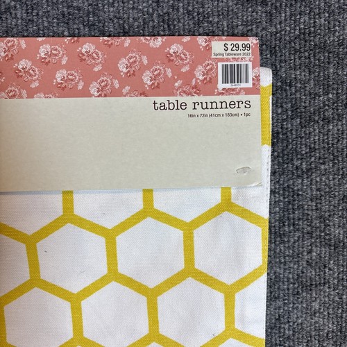 The Spring Shop ~ nido d'ape, giallo un lato, nero un lato, 16"x72 ~ Nuovo con etichette - Foto 3 di 3