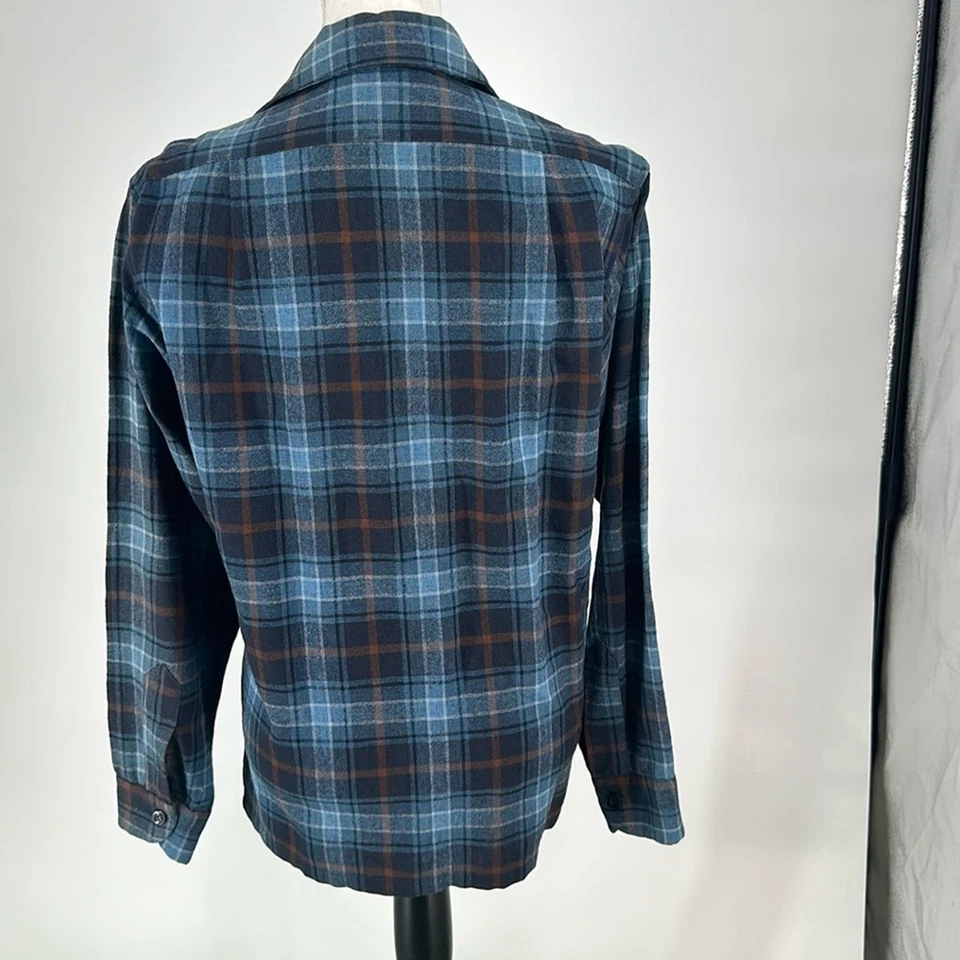 1960s PENDLETON S Board Shirt, Vintage Wool Plaid Shirt Button Down Boyfriend S - Image 2 of 4